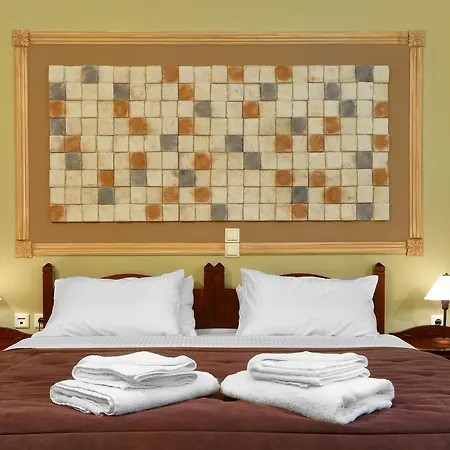 Artemis Traditional 3* Λεβίδι