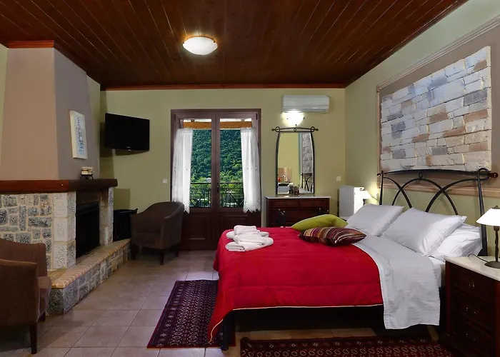 Artemis Traditional Hotel